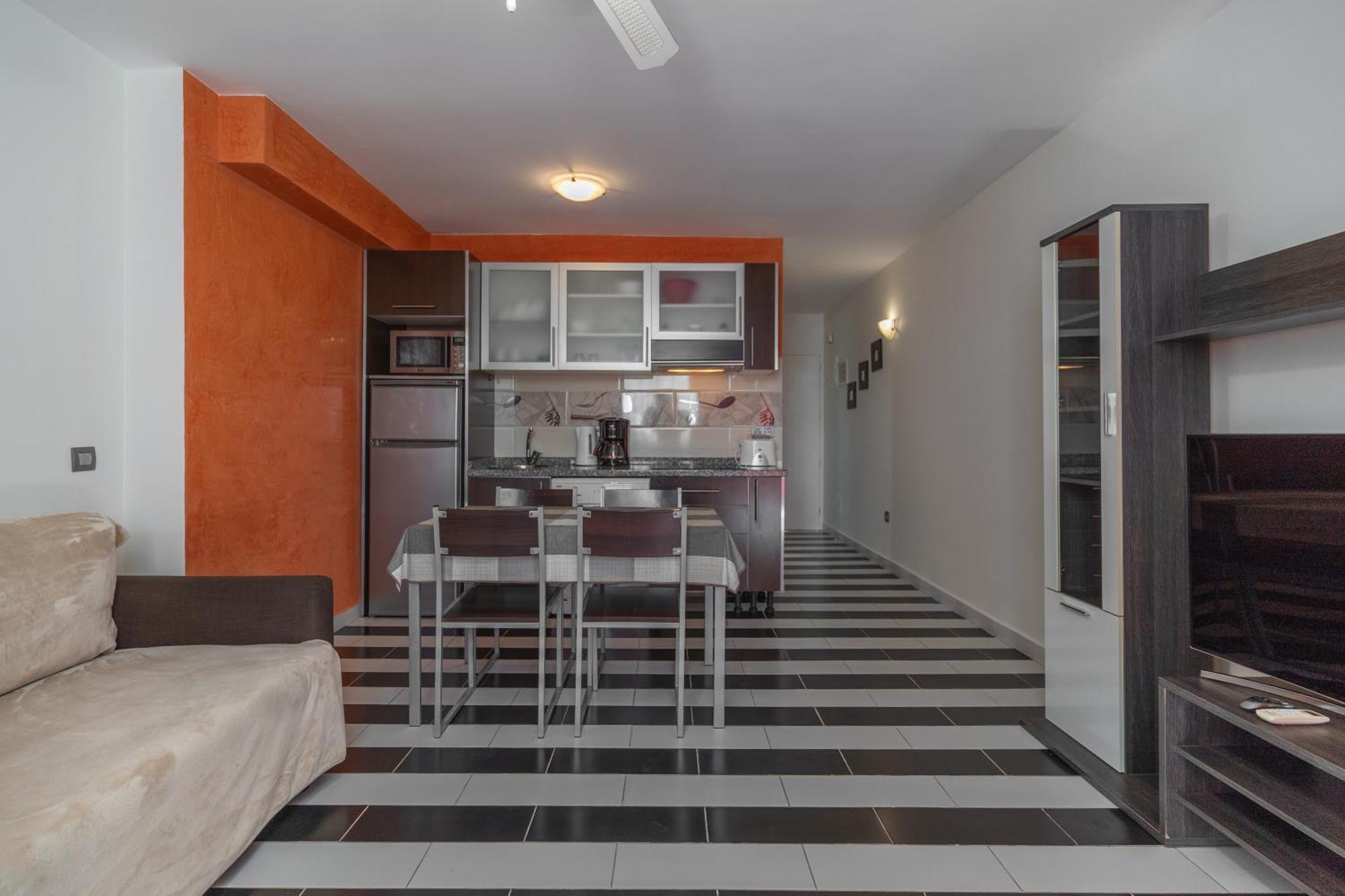 Hotel apartamentowy Optimist Tenerife Playa de las Americas (Tenerife)